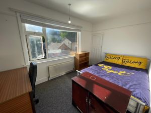 Photo 16- click for photo gallery